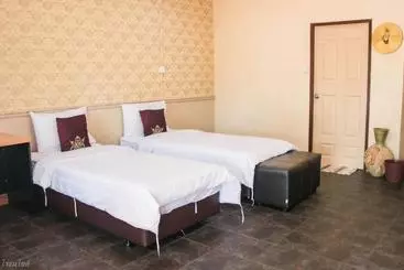 Hotel Rainbow Hill