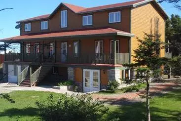 Gîte La Maison Chez J.p. Bed And Breakfast