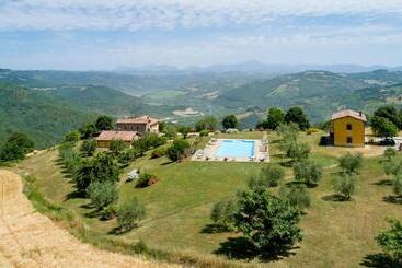 ホテル Agriturismo Tenuta Di Biscina