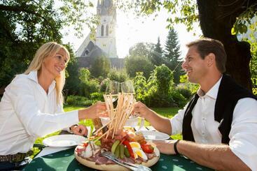 بنسيون Gasthof Bräuer   Familie Eibensteiner