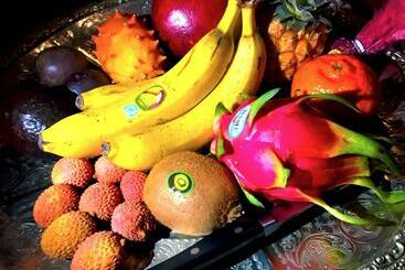 Bijou Hotel / Love And Romance