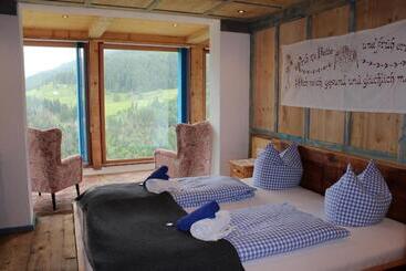 Отель Familienwanderhof Eggeler