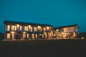 Natura Hill Panzió & Slow Food Fine Bistro