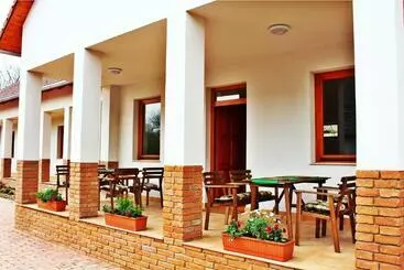 Pensjonat Kun Pista Vendégház Iii