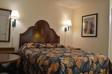 Travelers Inn Motel