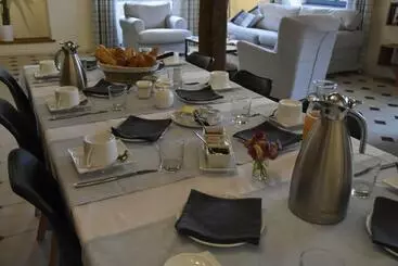 Aamiaismajoitus (B&B) Le Tilleul De Ray