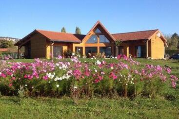 ベッドアンドブレックファースト Les Condamines