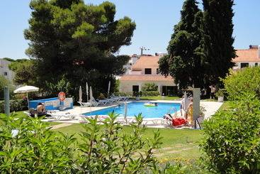 Apartamentos Vale De Carros By Portugalferias