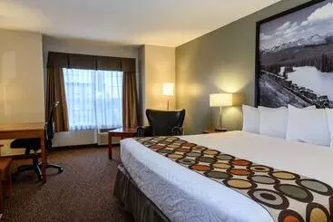 فندق Super 8 By Wyndham Cochrane