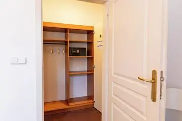 Aparthotel Sir Toby S Midtown