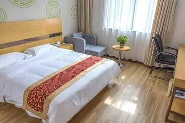 Hotelli Greentree Inn Guangxi Hepu Huanzhusouthrd.transit Center Express