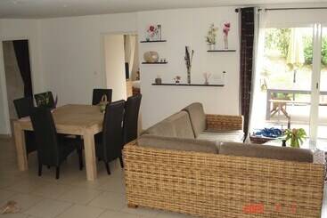 مبيت وإفطار Les Chambres De Laurence