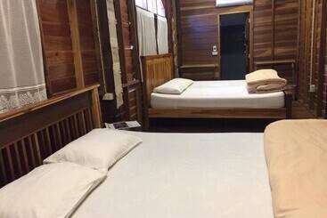 Pensjonat Huan Kum Huk