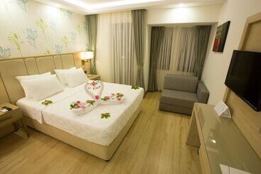 Hotel Sundia By Liberty Oludeniz