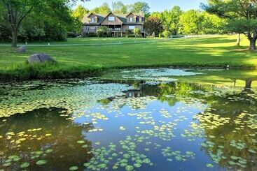 Greenwoods Bed & Breakfast Inn