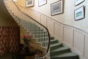 コテージ Tyrella House