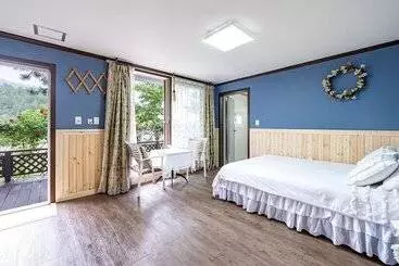 Samcheok Garden Pension