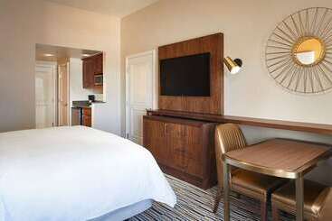 בית מלון כפרי Hilton Grand Vacations Club On The Las Vegas Strip