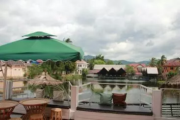 هتل Alana Luang Prabang