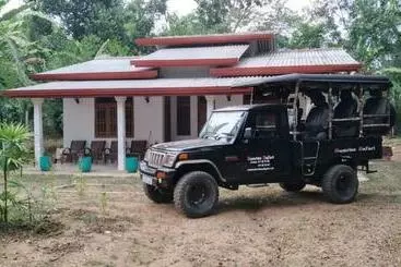 ペンション Sunrise Safari House