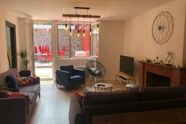 تختخواب و صبحانه Maison Simonenia