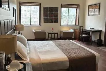 Bed and Breakfast Park Suites