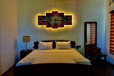 ペンション Whisky Point Surf Cabana