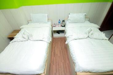 Bed and Breakfast Pomelo House Inn