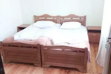 پانسیون Maiko Guest House