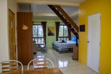 Pensionat Thai Life Guesthouse Khaolak