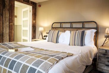 酒店 The White Hart