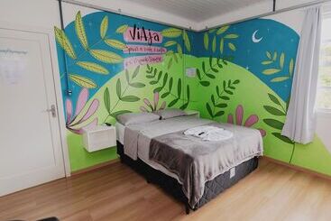 Araucária Hostel E Pousada