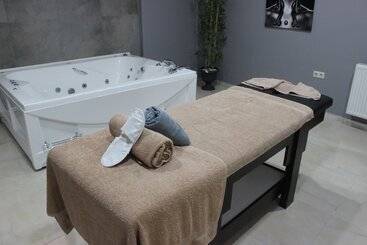 住宿加早餐  Loss