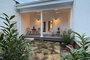 Belle Louise Historic Bed & Breakfast