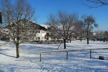 هتل Wachingerhof