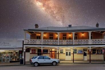 酒店 Commercial Travellers House