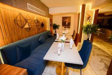 هتل Logistic City Stars