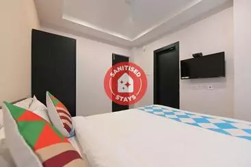 Majatalo Oyo Home 48030 Comfortable Stay Newtown