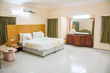 Hotel Vinnca Lrn Excellency