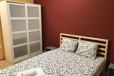 Albergue Pirenarium   Hostel