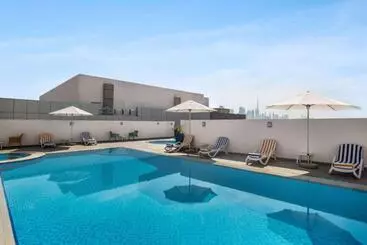 هتل La Quinta By Wyndham Dubai Jumeirah