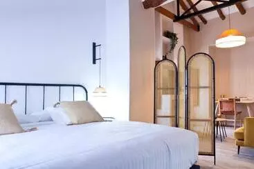 田舎風ホテル Cases Noves   Boutique Accommodation   Adults Only