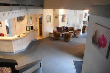 هتل Noemys Viviersdulac