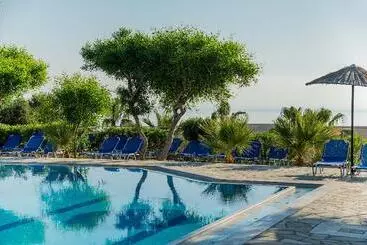 هتل Semiramis Village