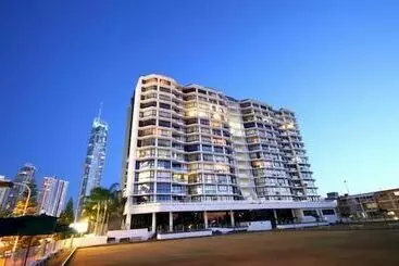 Hotel Surfers Plaza Resort