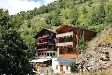 Otel Bahnhof Ausserberg