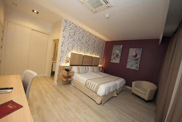 Hotel Chateau Vinasoro