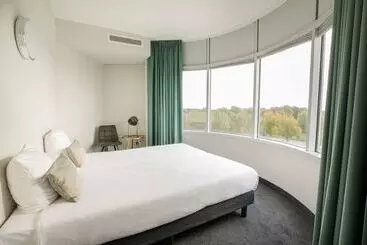 Flonk Hotel Groningen Zuid, Bw Signature Collection