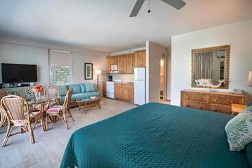 Secret Harbour Beach Resort