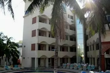 Costa Sol Hotel & Villas